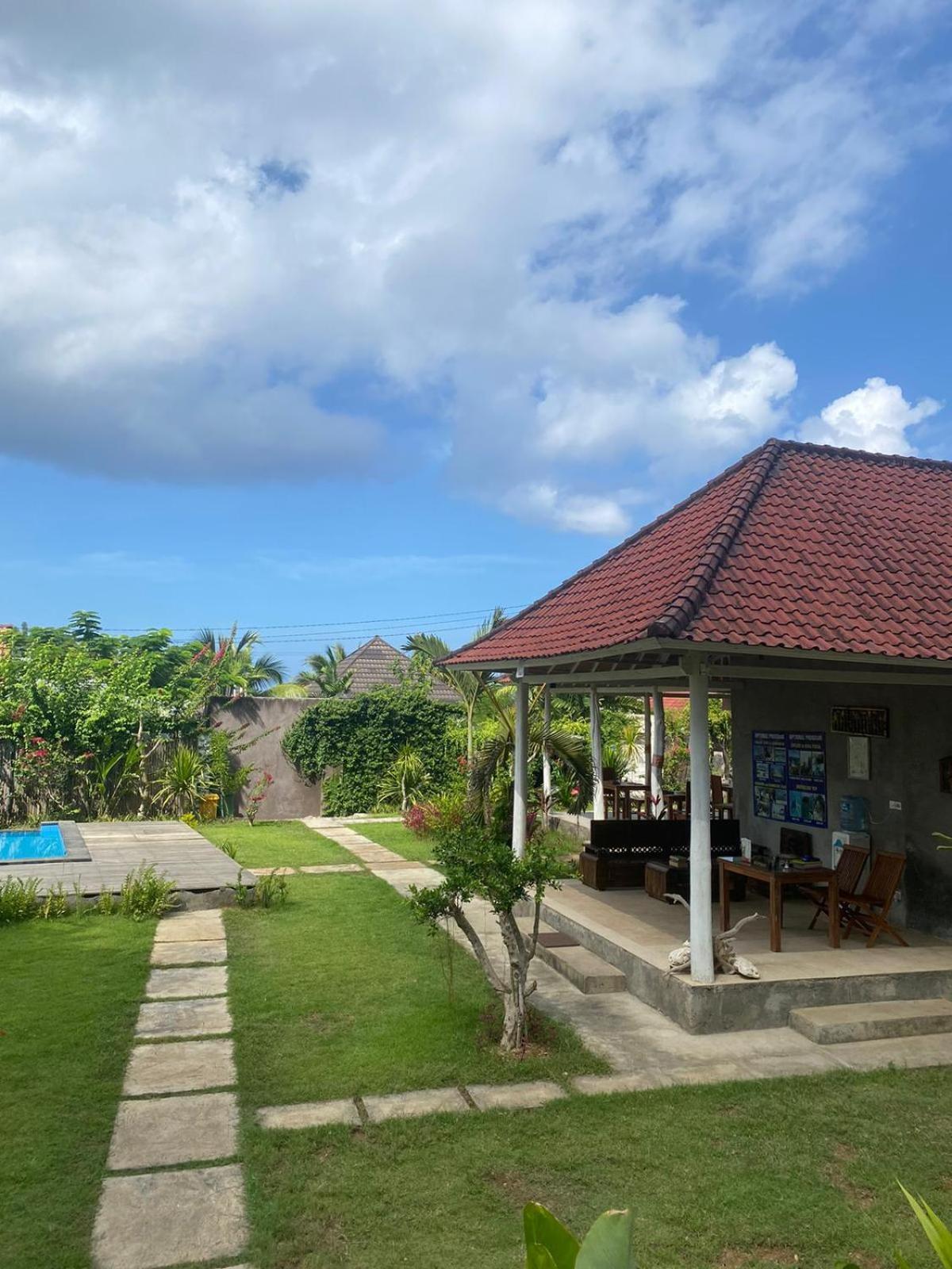 Paluh Beach Huts Nusa Lembongan  Exterior photo